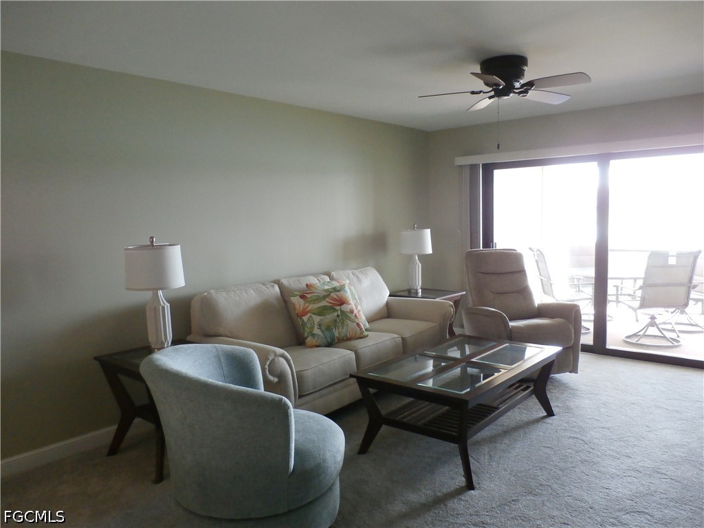 11140 Caravel Cir 107 Property Photo 11