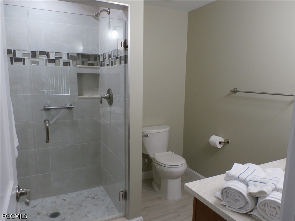 11140 Caravel Cir 107 Property Photo 18