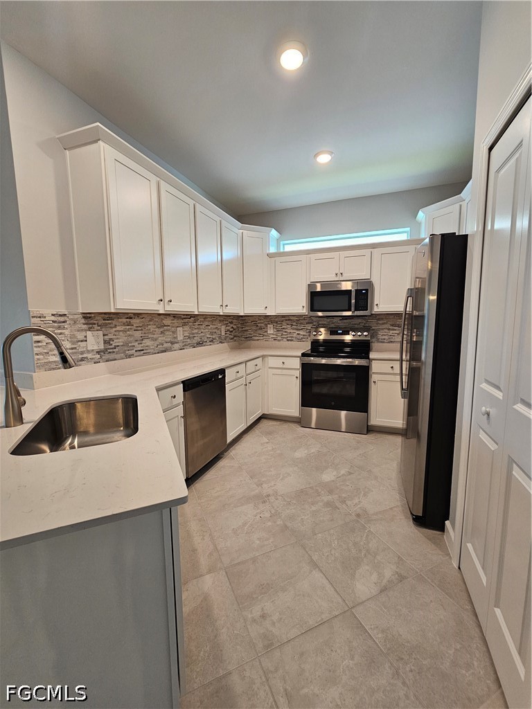 20503 Hazelnut Ct S Property Photo 6