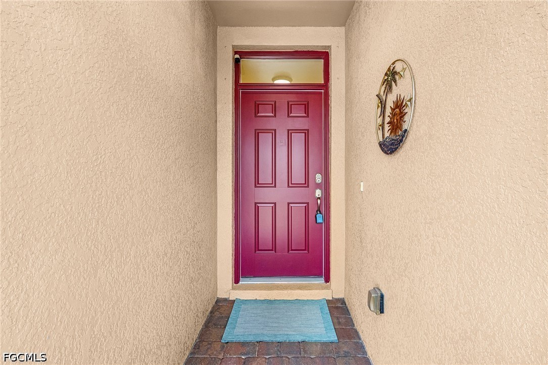 15263 Yellow Wood Dr Property Photo 6