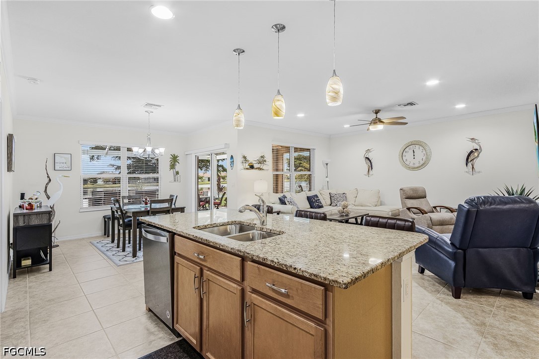 15263 Yellow Wood Dr Property Photo 15