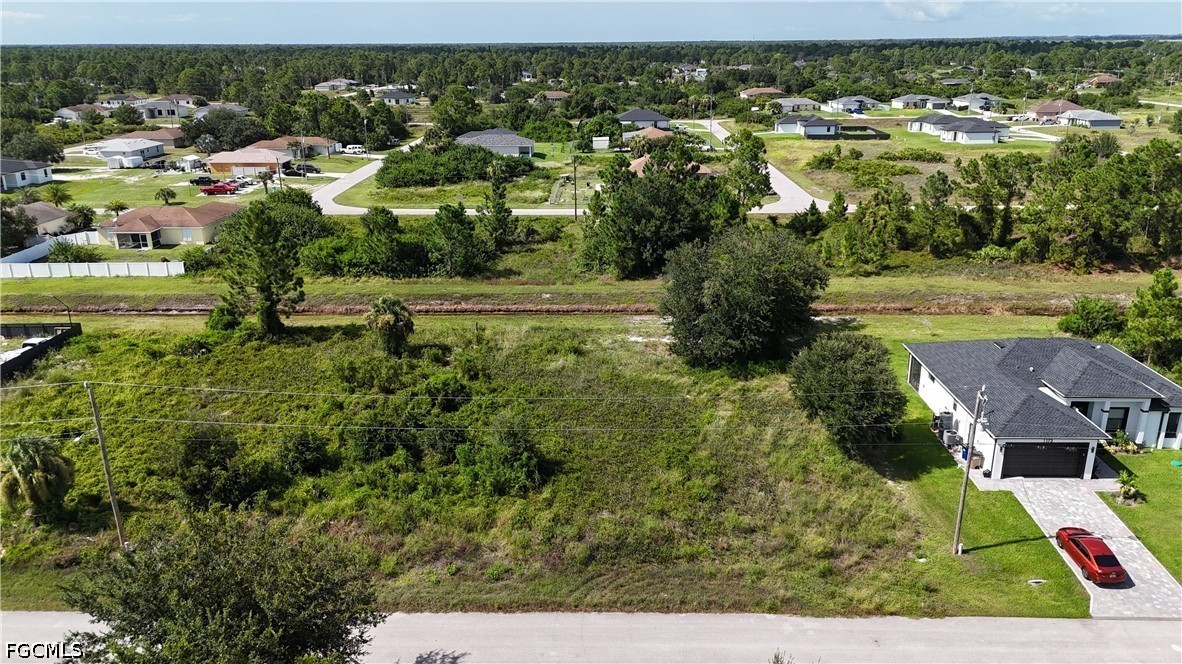 1169 Ebers St E Property Photo 2