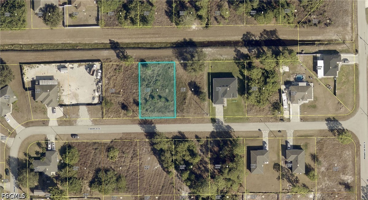 1169 Ebers St E Property Photo 7
