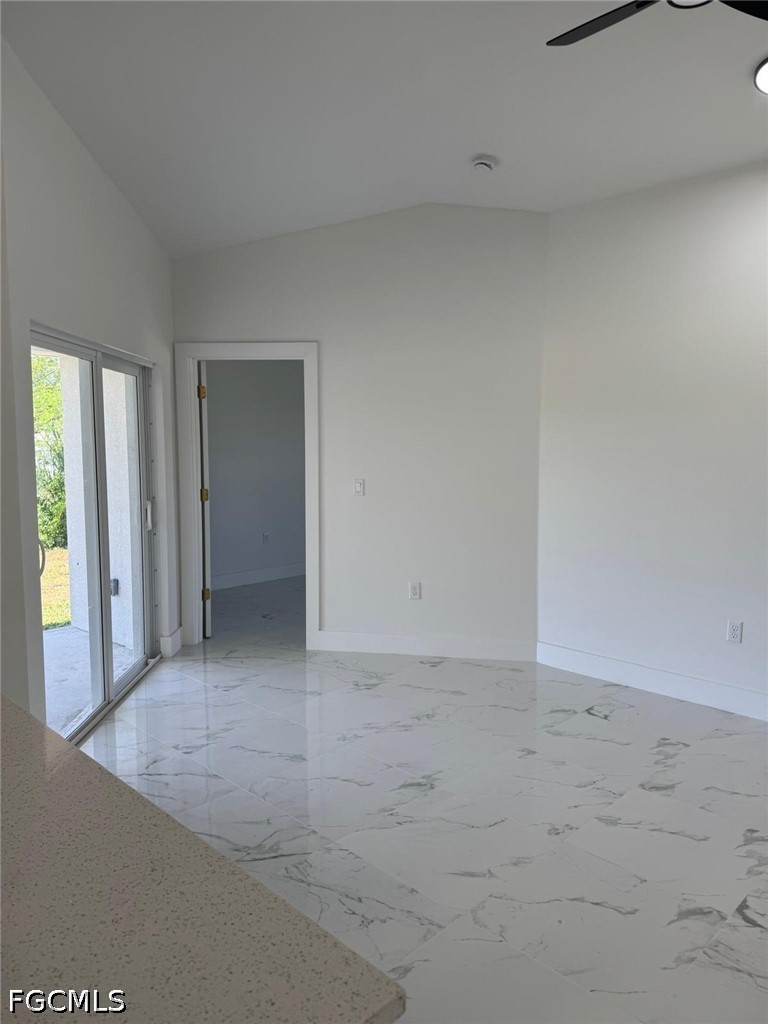 4677 Golfview Blvd Property Photo 5