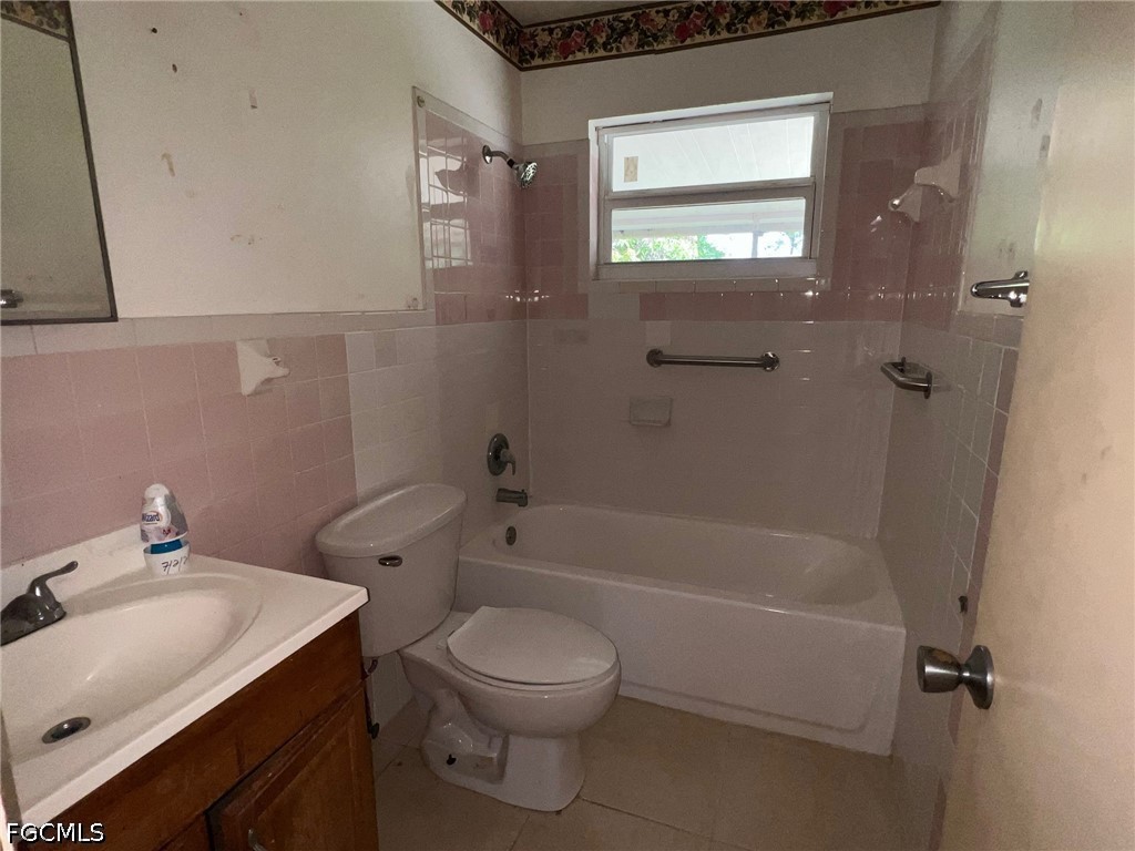 311 W El Paso Ave Property Photo 8