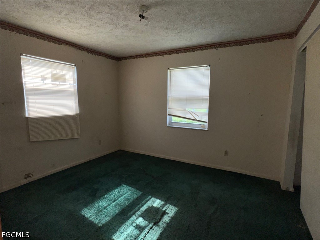 311 W El Paso Ave Property Photo 10