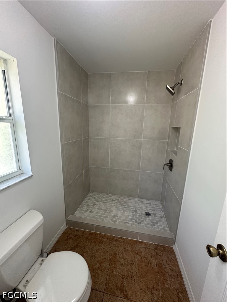 4025 10th Ave Ne Property Photo 5