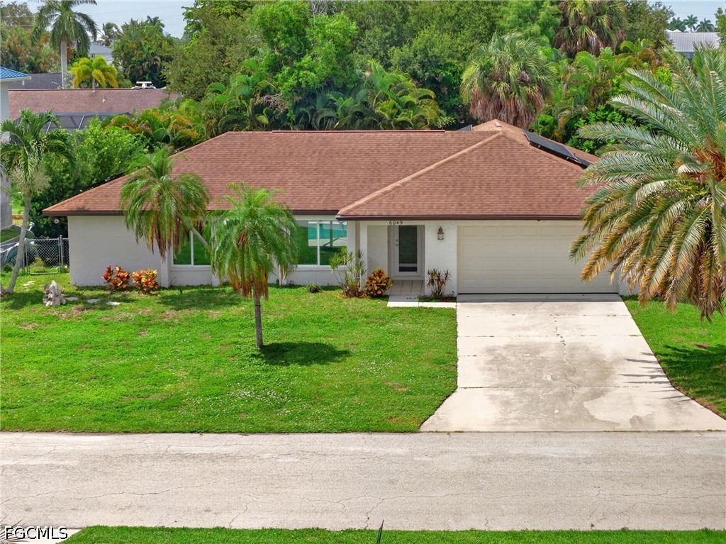 6049 Perthshire Ln Property Photo 1