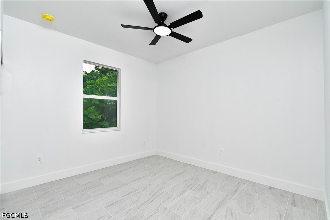 2323 Unity Ave Property Photo 25