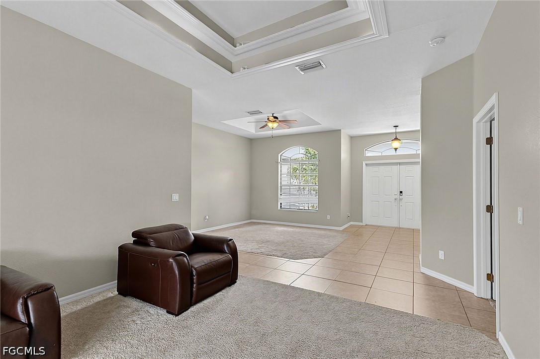 691 Manhattan St E Property Photo 4