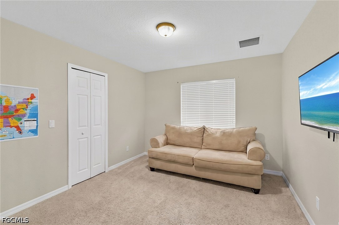 691 Manhattan St E Property Photo 31