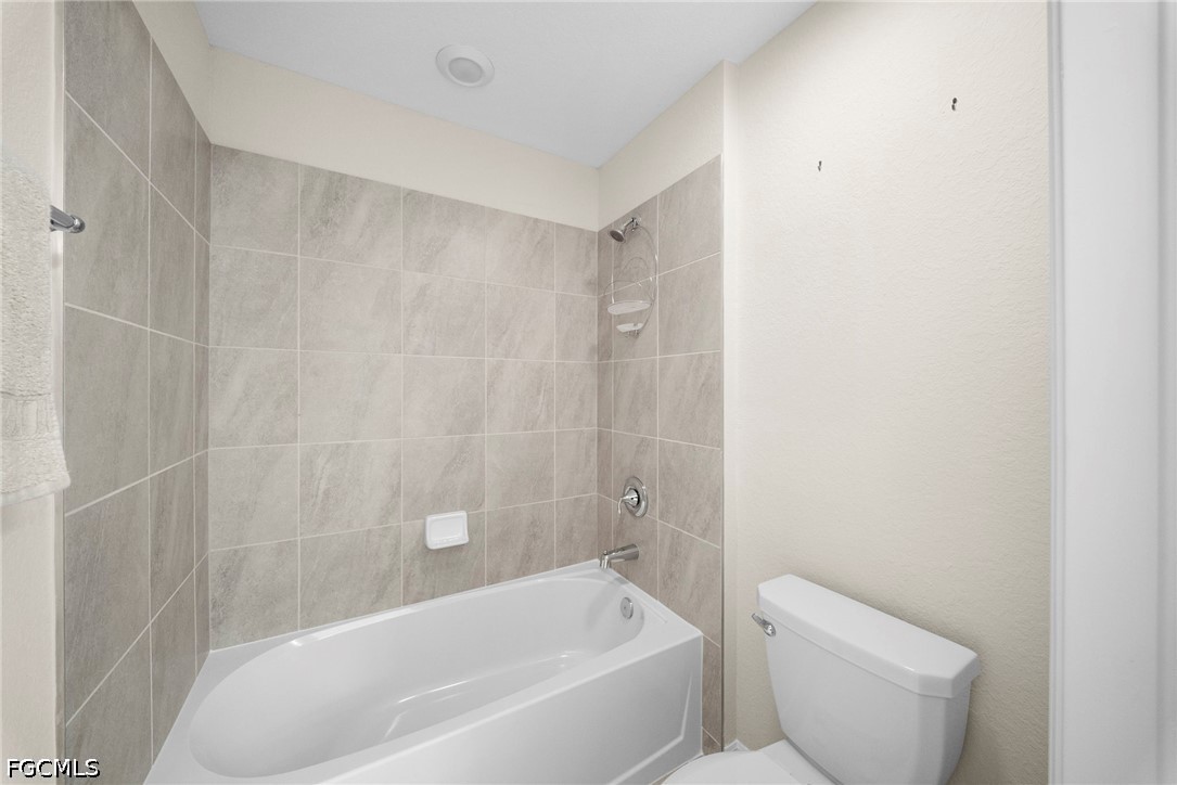 3697 E Hampton Cir Property Photo 20