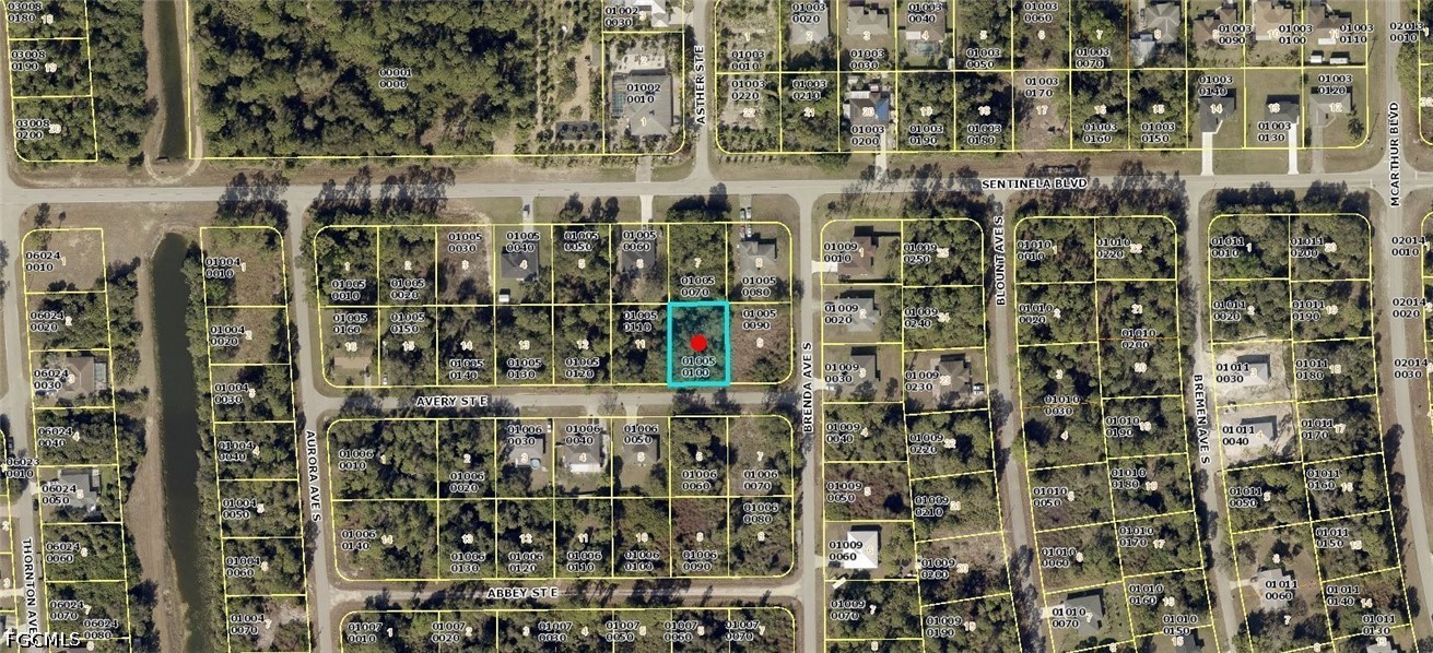919 Avery ST Property Photo 1