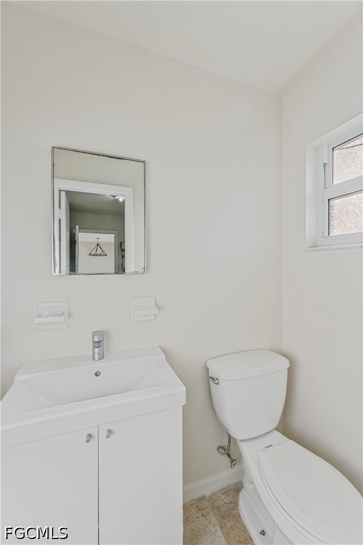 208 Norwich Ave Property Photo 10