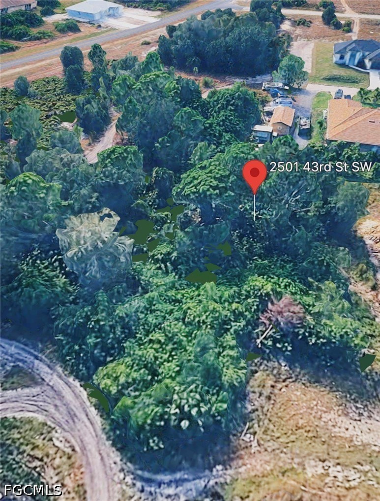 2501 43rd St Sw Property Photo 3