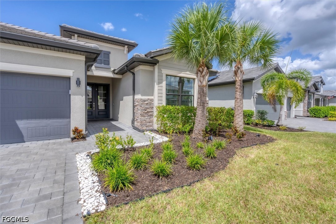 11368 Canopy Loop Property Photo 3