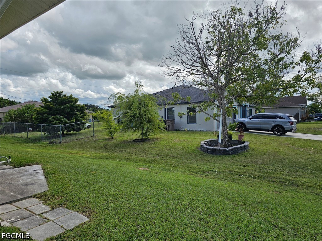 818 Albert Ave Property Photo 9