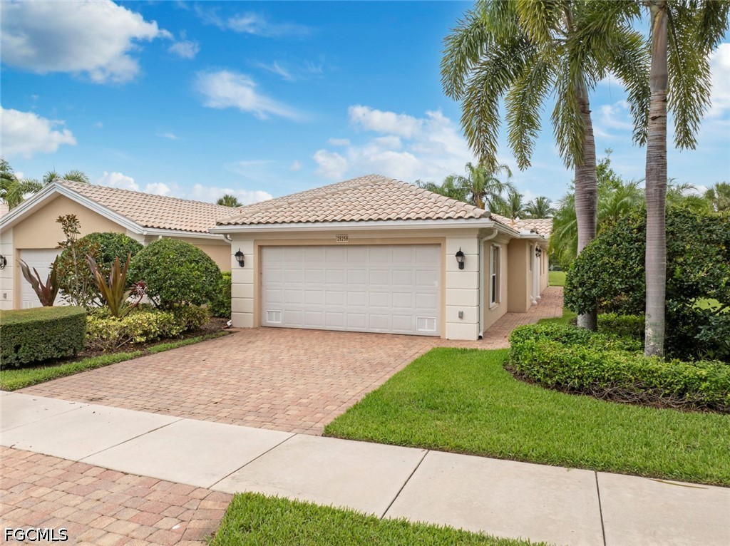 28258 Islet Trl Property Photo 1