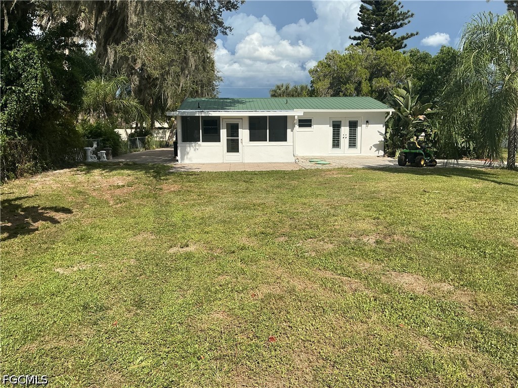 20710 Sandy Ln Property Photo 2