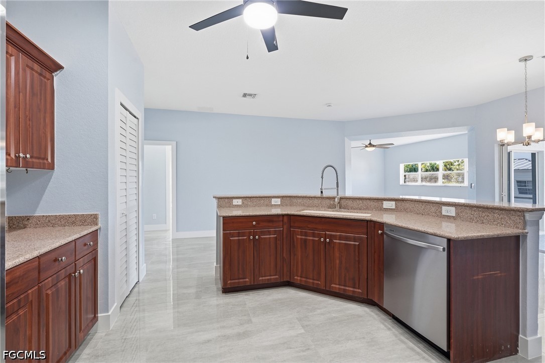 4529 Springview Cir Property Photo 8