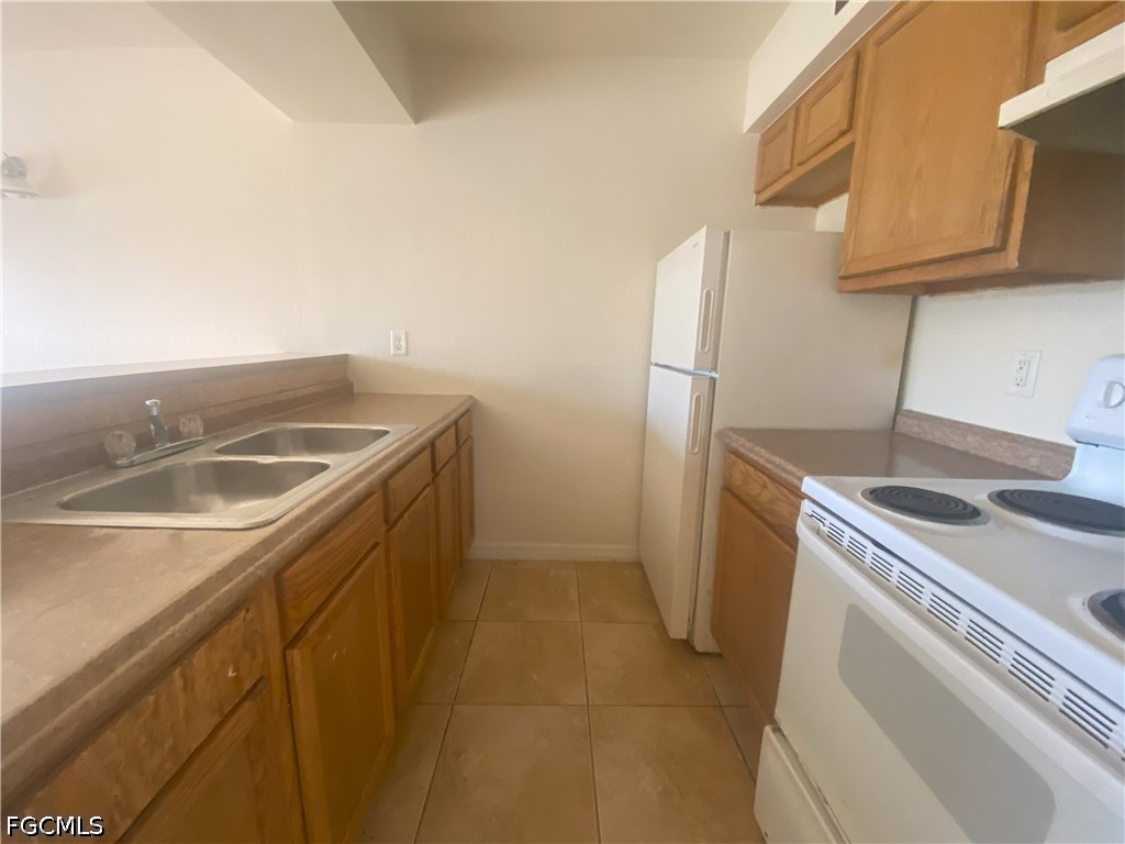 2229 Central Ave Property Photo 5