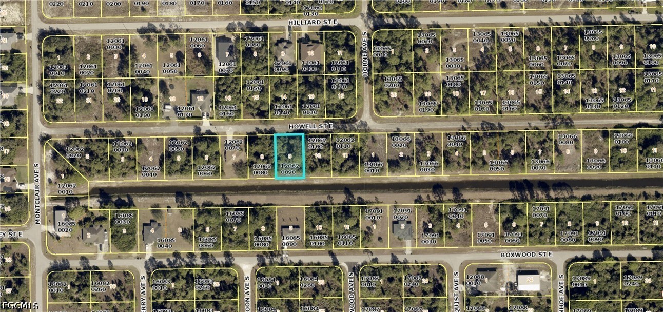 1226 Howell St E Property Photo 1
