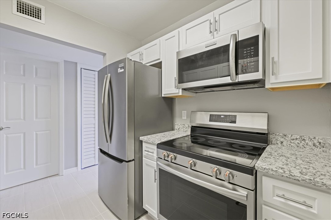 3225 E Riverside Dr 63f Property Photo 11