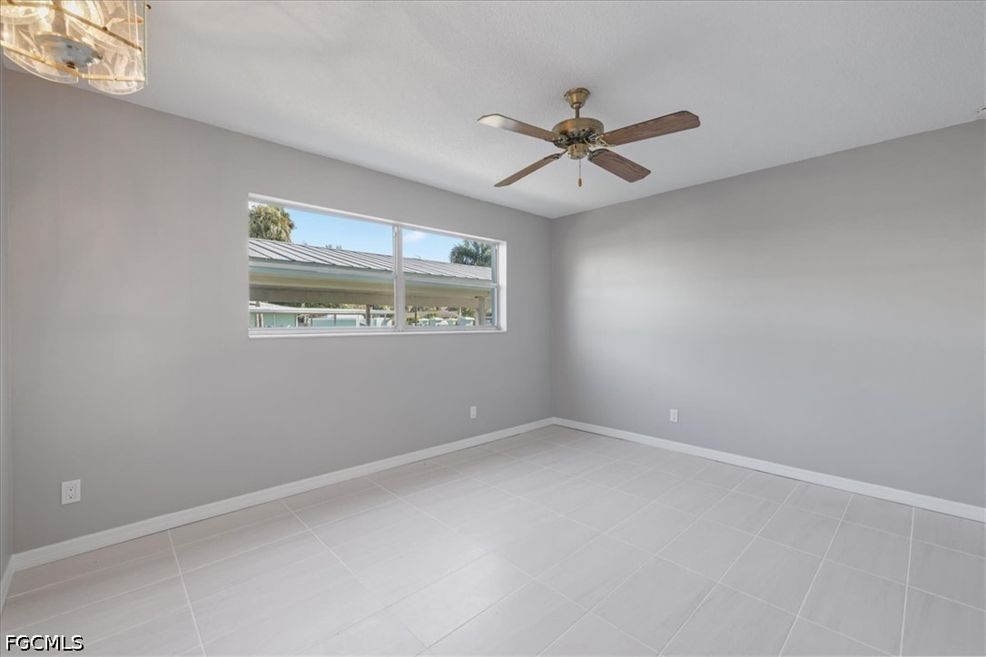 3225 E Riverside Dr 63f Property Photo 12