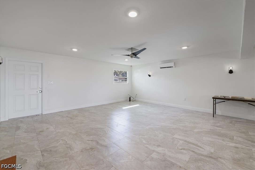 3225 E Riverside Dr 63f Property Photo 17