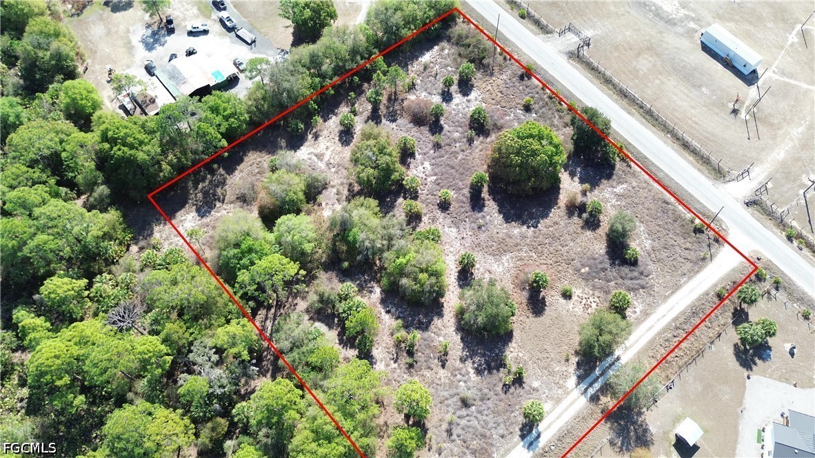 1201 Homestead Ave Property Photo 8