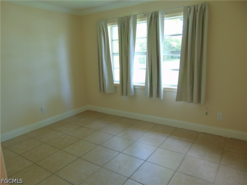 117 Stetson St Property Photo 8