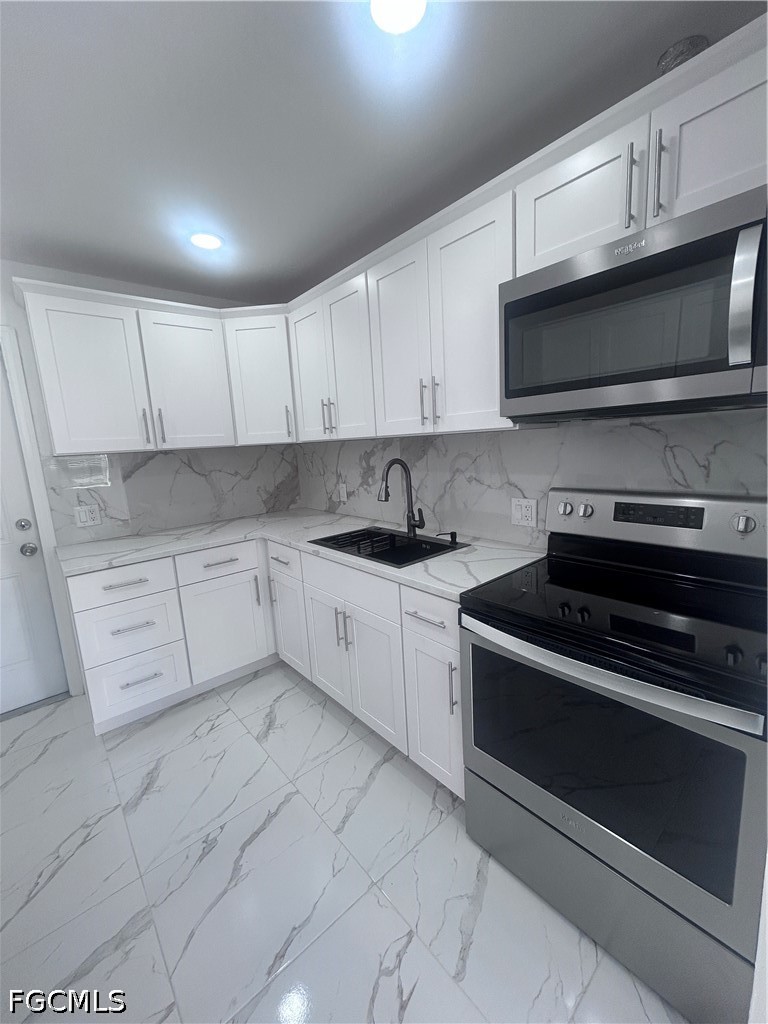 2655 Market St Property Photo 4