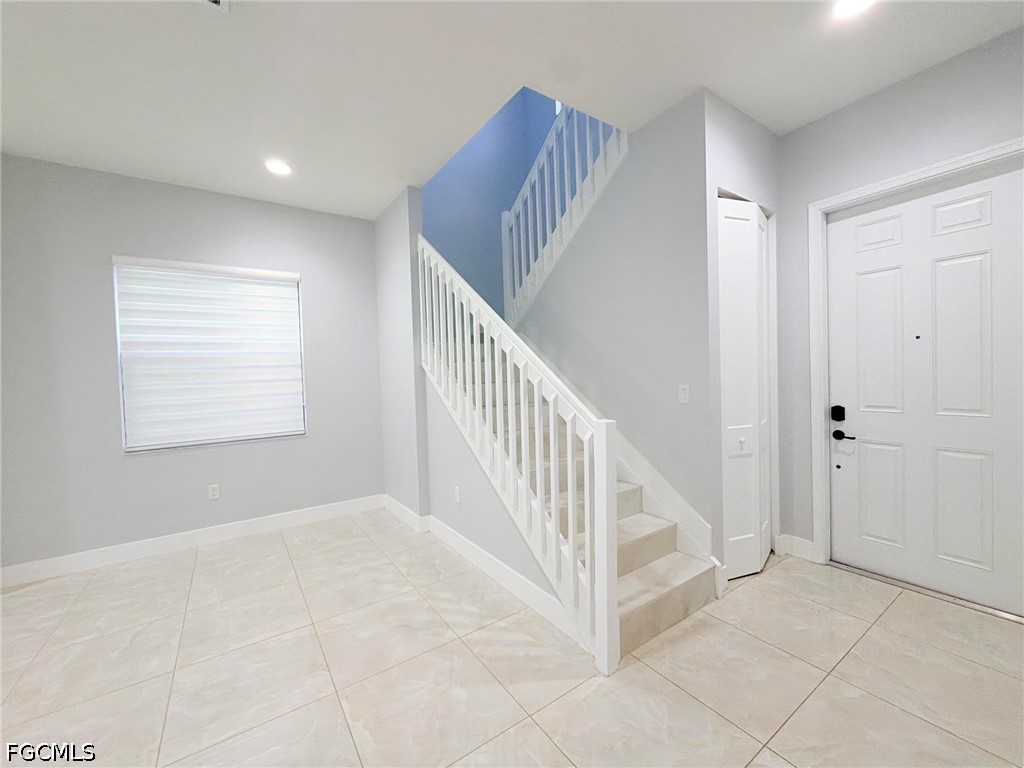 9045 Madrid Cir Property Photo 6