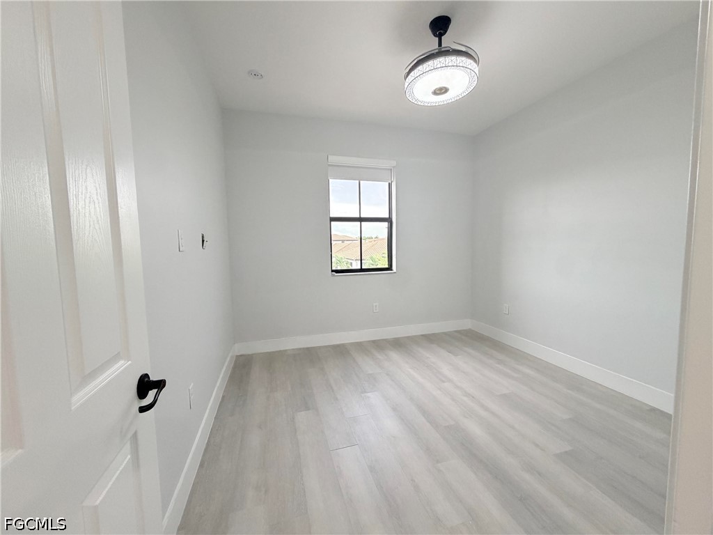 9045 Madrid Cir Property Photo 16