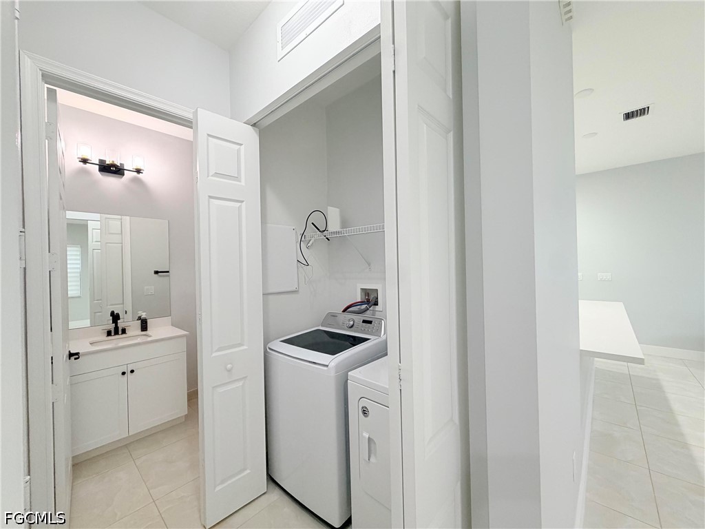 9045 Madrid Cir Property Photo 18