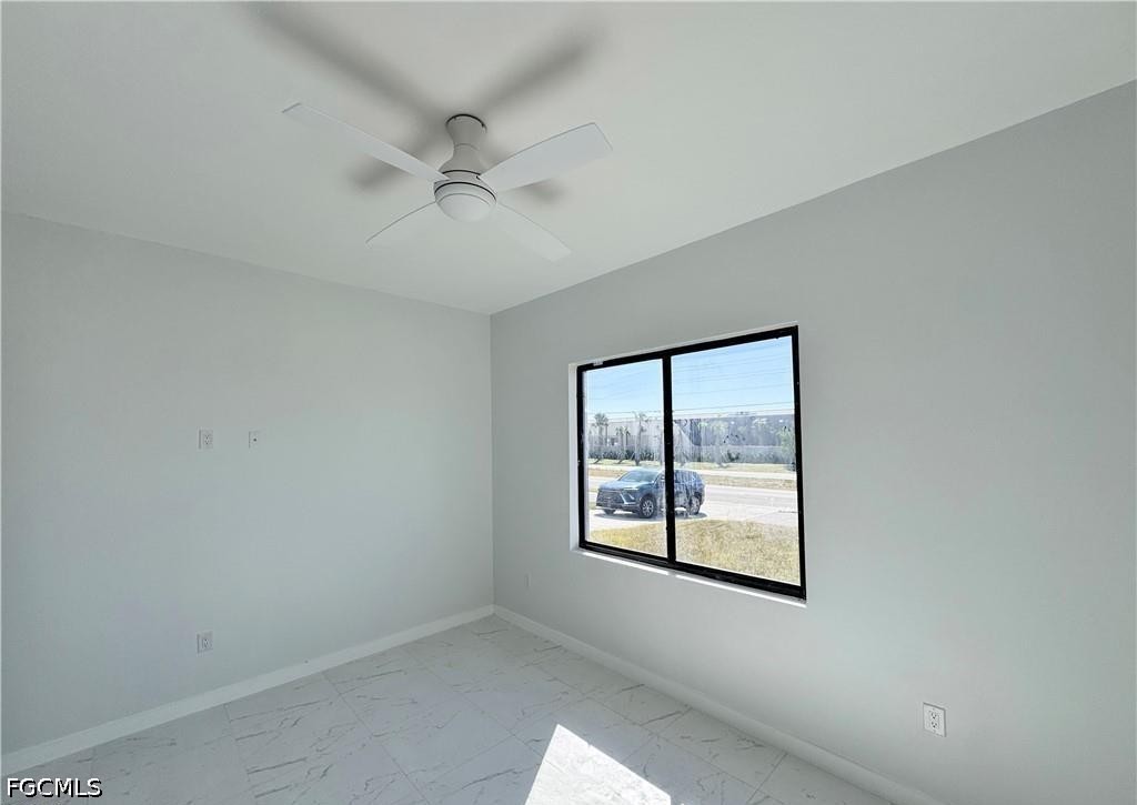 1027 Kismet Pkwy W Property Photo 28