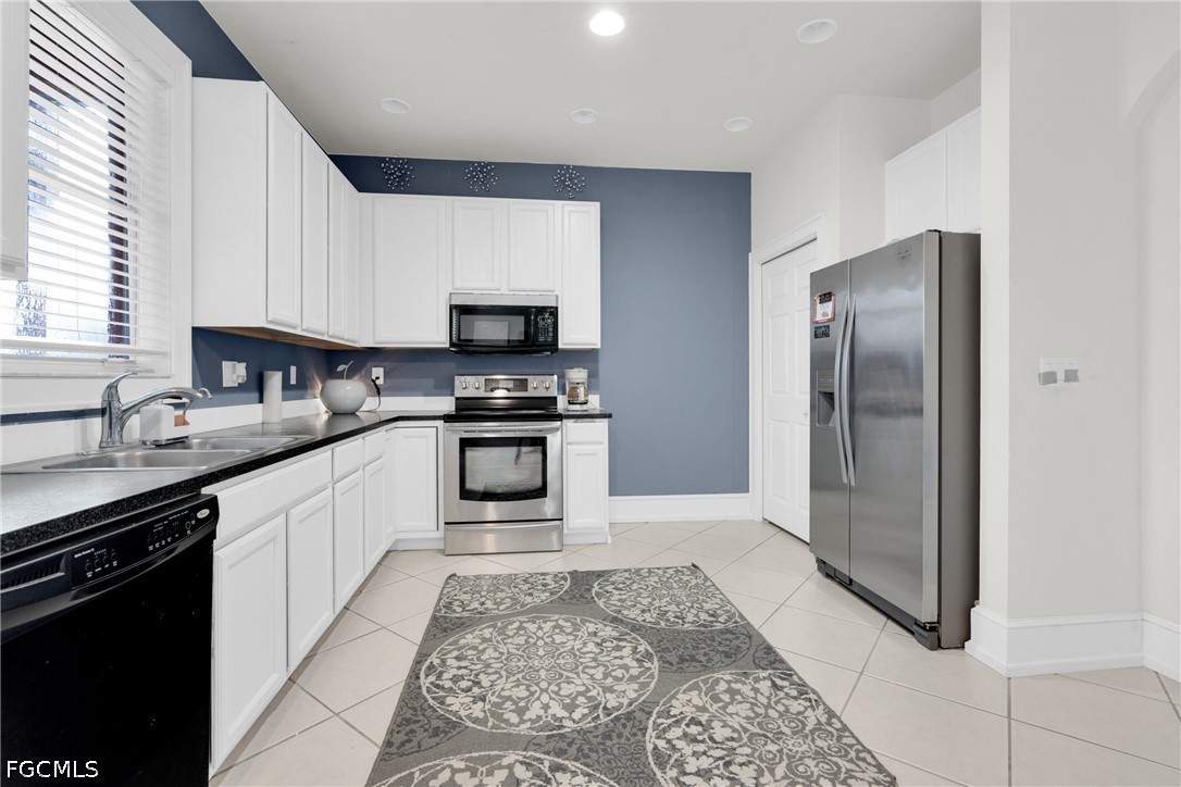 5562 Benton St Property Photo 12