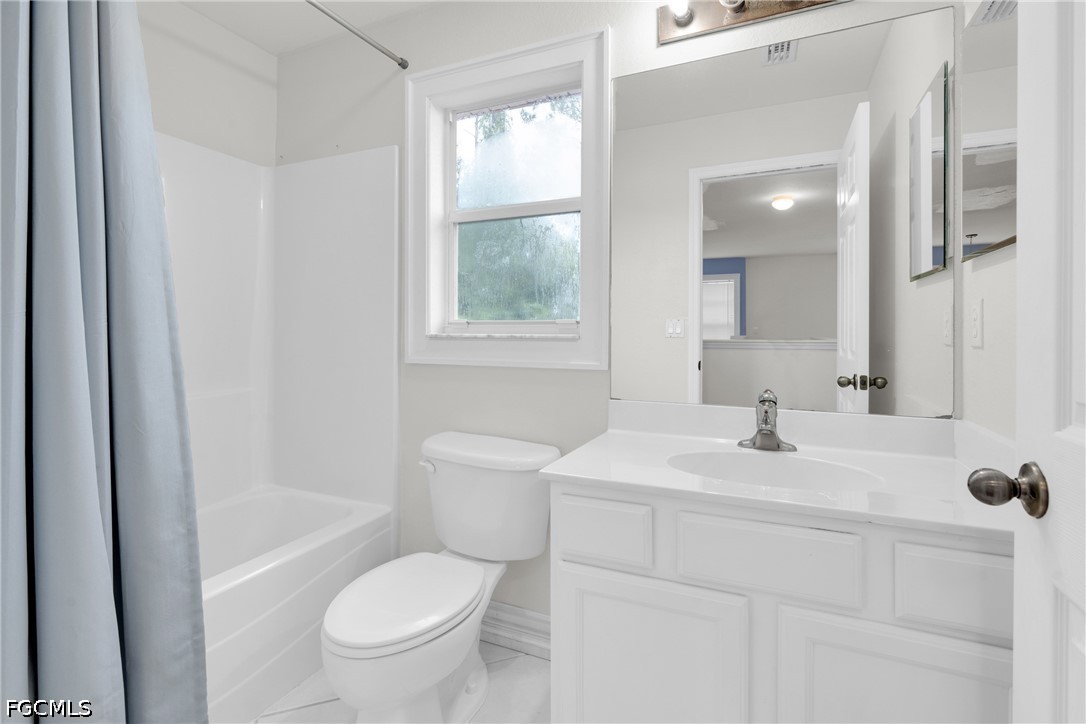 5562 Benton St Property Photo 26