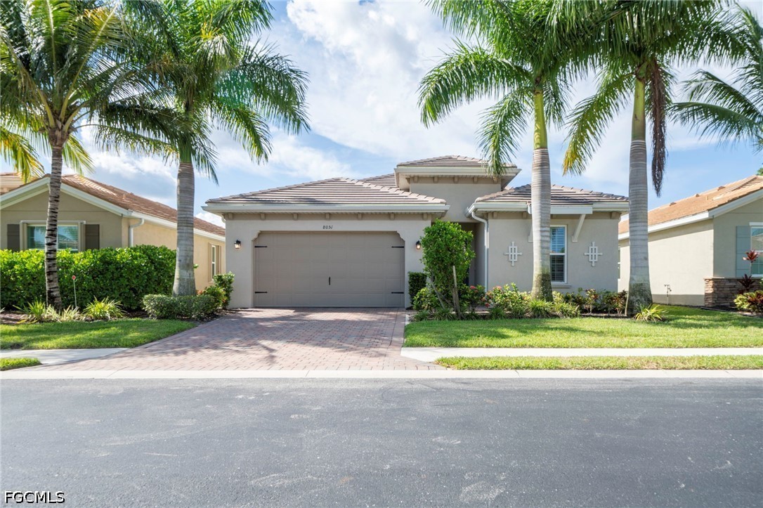 8051 Venetian Pointe Dr Property Photo 1