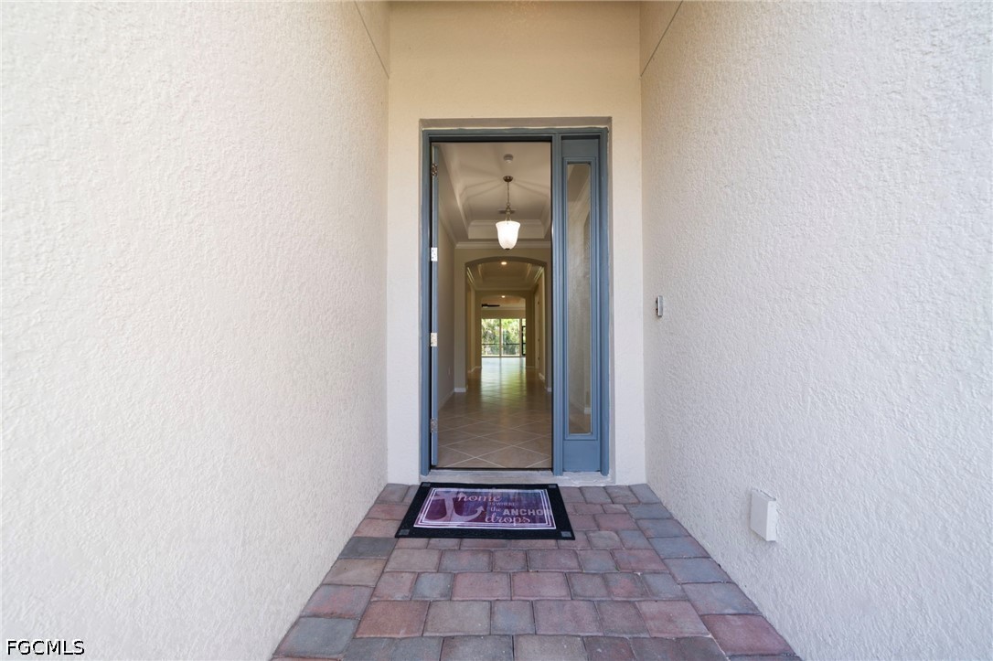 8051 Venetian Pointe Dr Property Photo 7