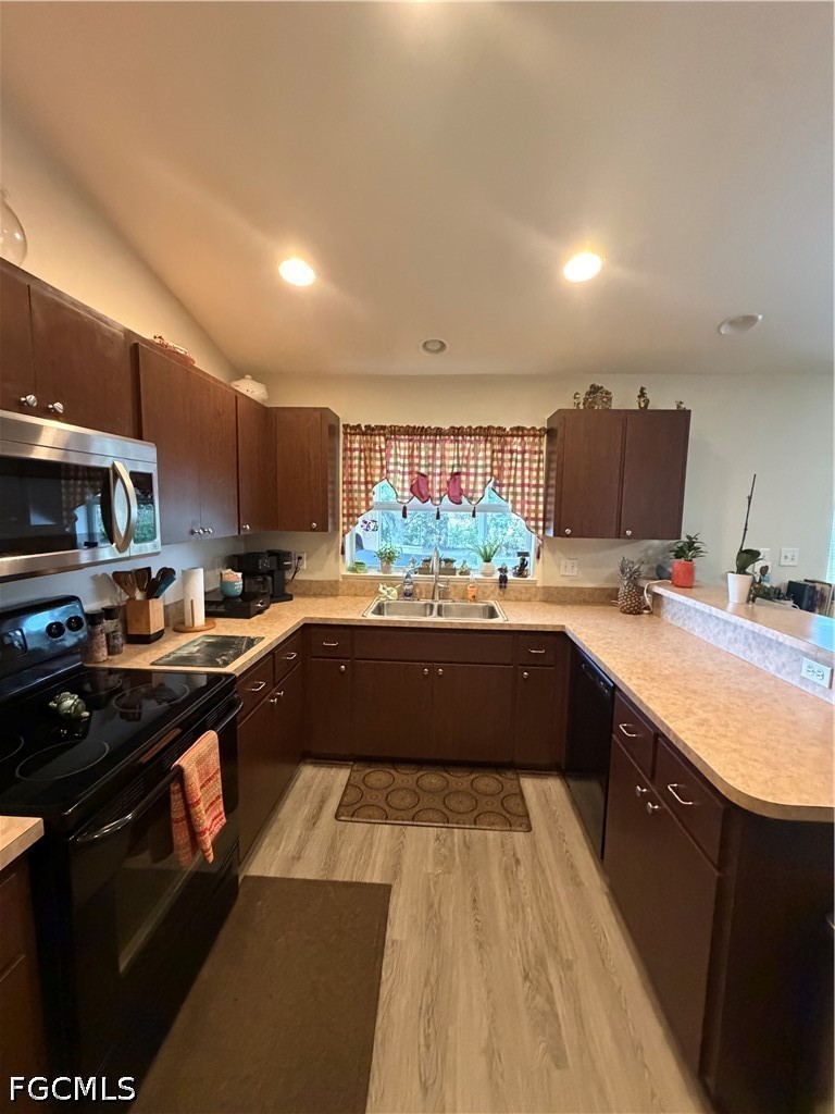 725 S Berner Rd Property Photo 12