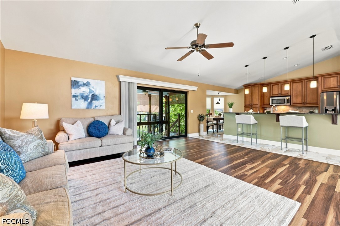6037 Birnam Wood Ln Property Photo 4