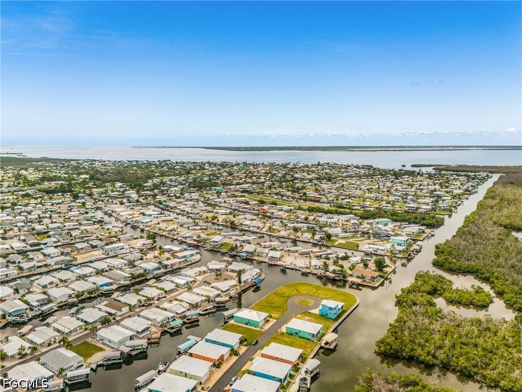 3019 Trawler Ln Property Photo 6