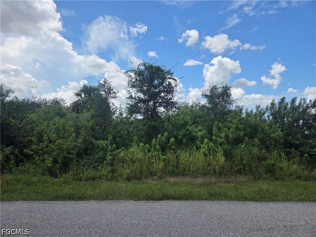 2011 Xelda Ave N Property Photo 1