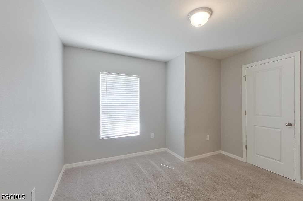 18328 Gibraltar Ln Property Photo 10
