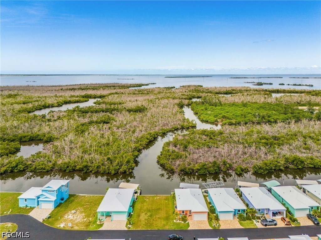 2990 Trawler Ln Property Photo 11
