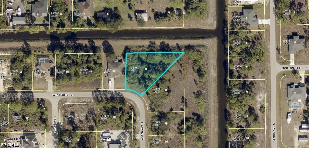 1053 Winters St E Property Photo 1