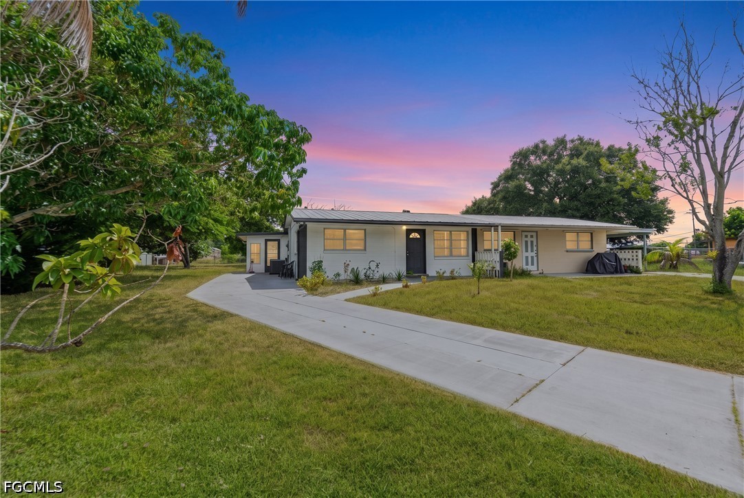 1099 Vineyard Pl Property Photo 2