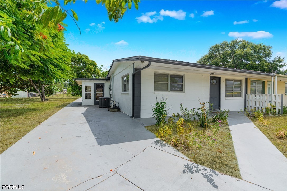 1099 Vineyard Pl Property Photo 5