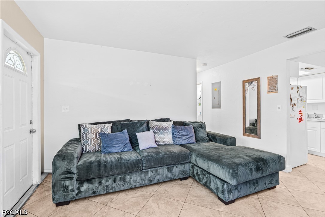 1099 Vineyard Pl Property Photo 8